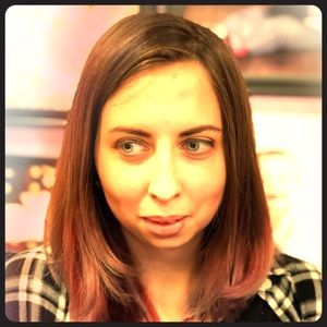 Meet your Posher, Emily